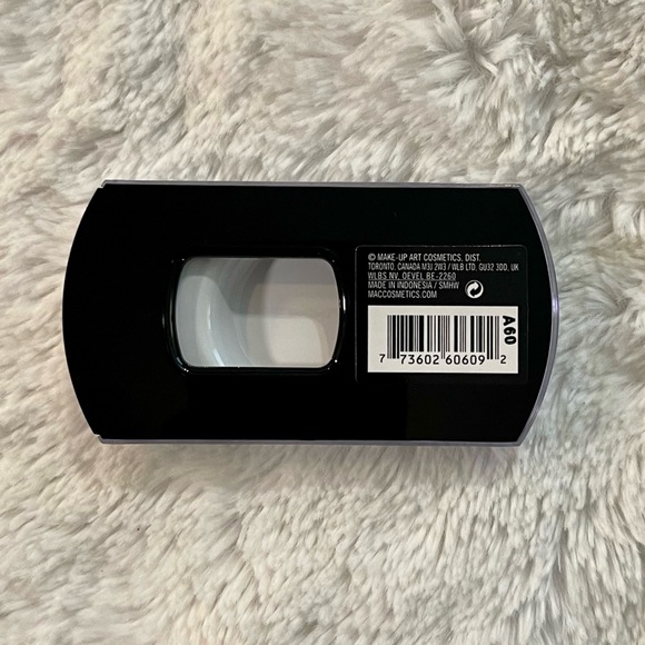 ✨🆕💖MAC COSMETICS LASH 82 SEDUCTRESS LASH💖 - Picture 6 of 6